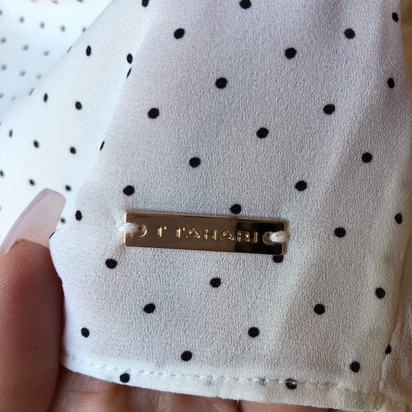 T TAHARI | White polka dot flutter sleeve … - Picture 7 of 9